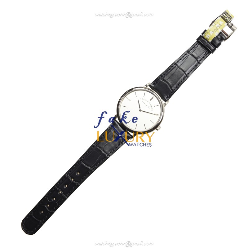 A Lange & Sohne Saxonia 211.026 Replica Watch with Manual Wind, Silver Dial on Black - Image 2