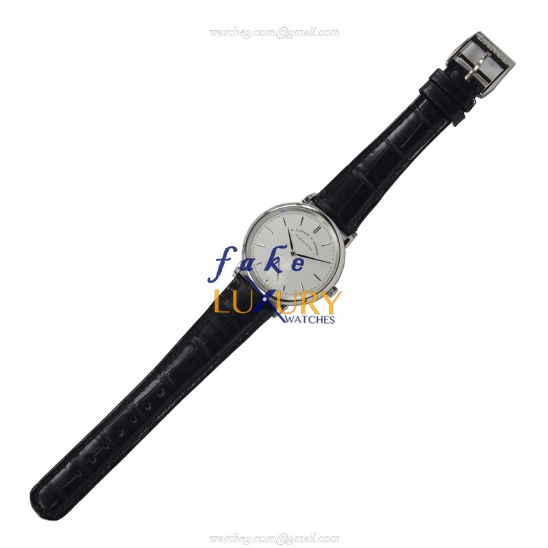 A Lange Saxonia Replica Watch 380.026 with Automatic Movement, Silvery Dial in 18kt - Image 2