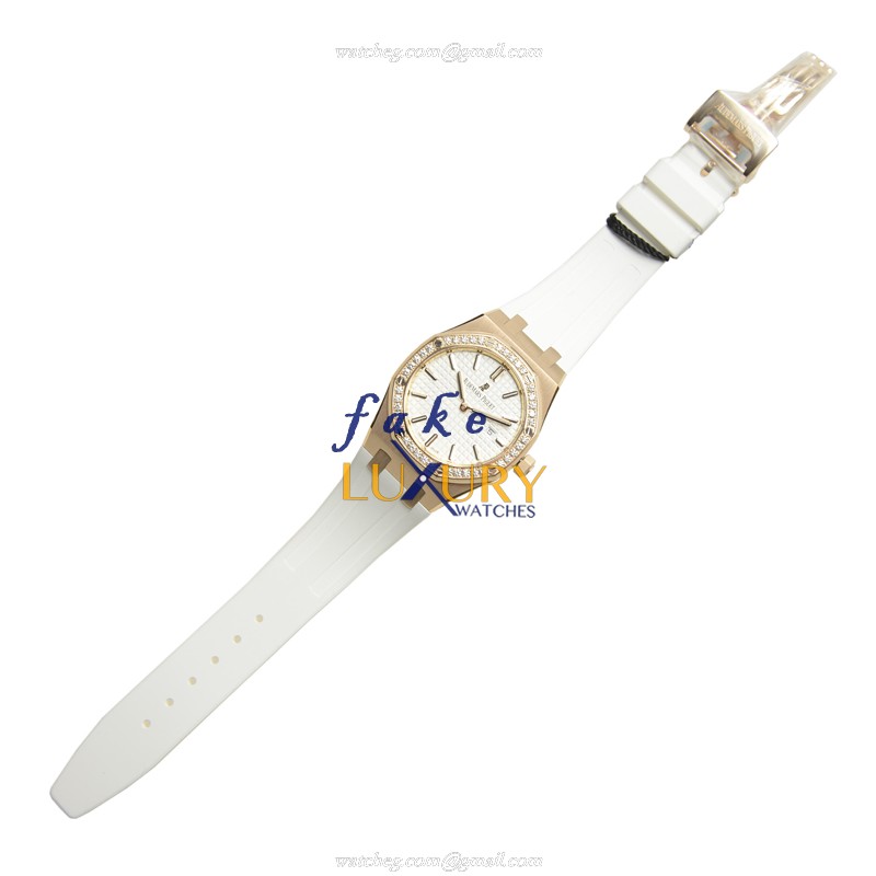 Audemars Piguet Royal Oak 67651OR.ZZ.D010CA.01 Quartz 18kt Rose Gold Silver Dial Replica Watch - Image 2