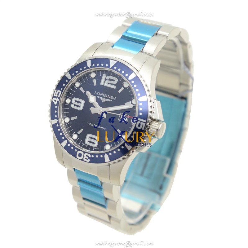 Longines Conquest Replica Watch L3.640.4.96.6 Quartz Movement Blue Dial Stainless Steel Bracelet - Image 3