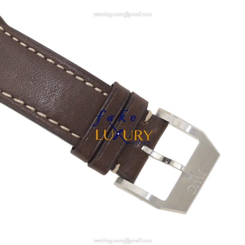 IWC Pilots IW377706 Automatic Blue Dial Brown Strap | 15202ST.OO.1240ST.01 | Automatic | Steel - Image 4