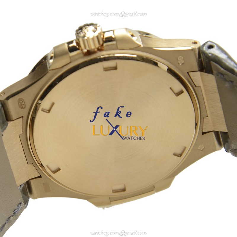 Patek Philippe 7010R-001 Nautilus Replica Watch, Quartz, 32mm, White Dial, Rose Gold & Diamonds - Image 4