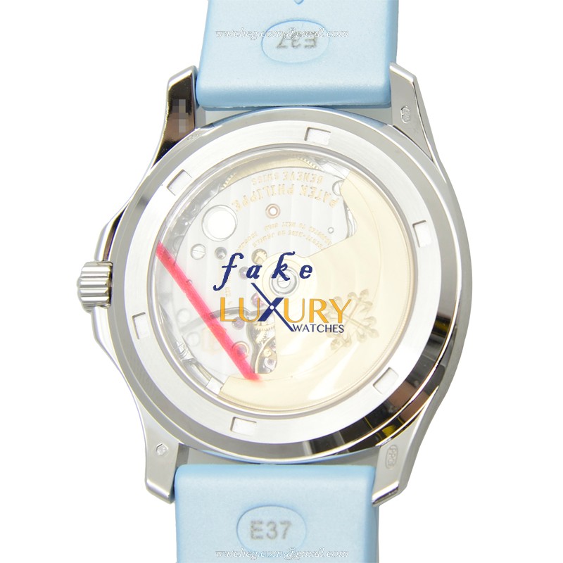 Patek Philippe 5072G-001 Aquanaut Automatic 18kt White Gold Diamond Blue Dial Replica Watch - Image 3