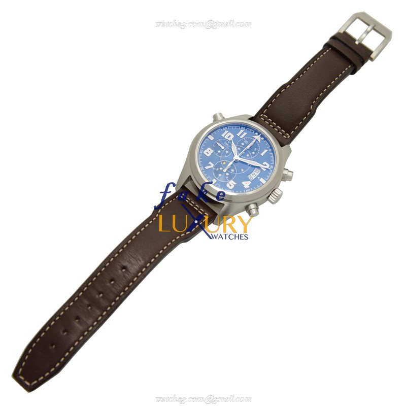 IW371807 - IWC PILOTS Automatic Replica Watch Blue Dial Brown Cowhide Strap - Image 2