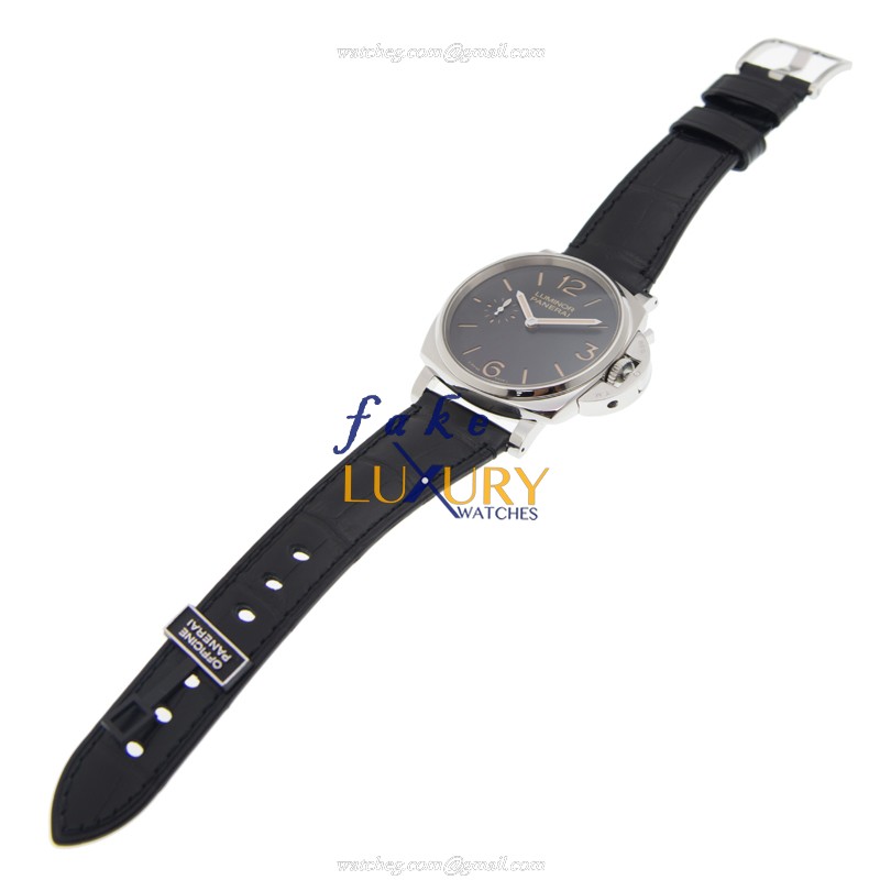 Panerai PAM00676 Luminor Replica Watch, Manual Wind, Black Dial, 42mm Steel Case, Alligator Strap - Image 2