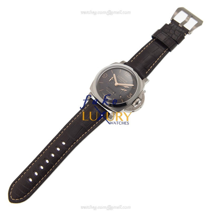 Panerai PAM00656 Replica Watch, Luminor Manual Wind Titanium, Brown Dial Alligator Strap - Image 2
