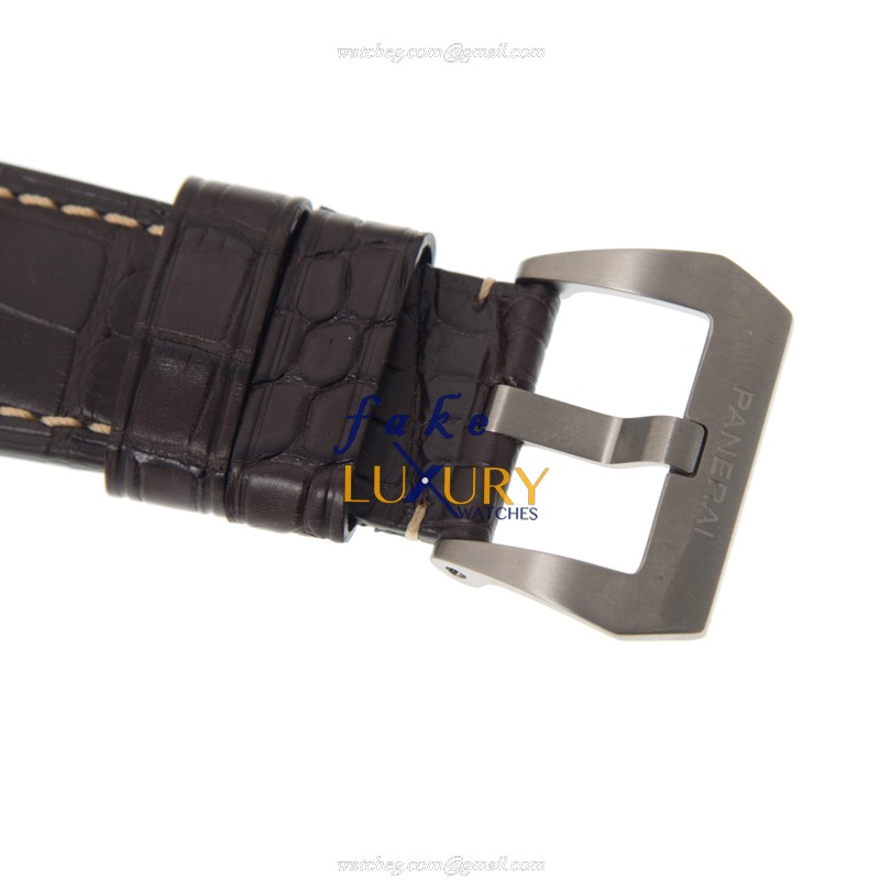 Panerai PAM00656 Replica Watch, Luminor Manual Wind Titanium, Brown Dial Alligator Strap - Image 4