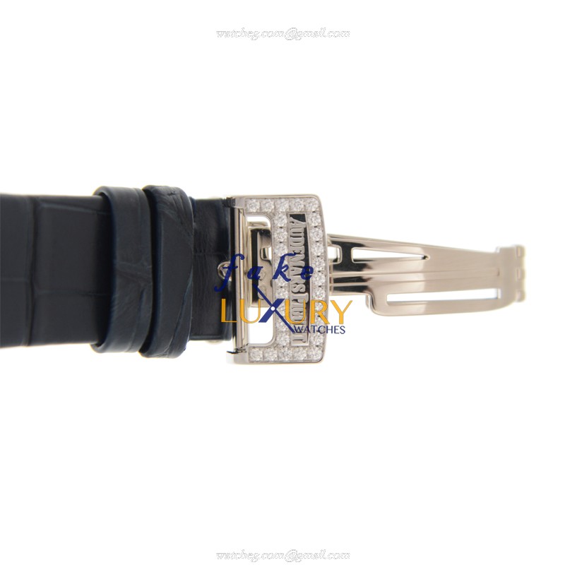 Audemars Piguet 15452BC.ZZ.D019CR.01 Royal Oak 18kt White Gold Diamond Automatic Replica Watch - Image 4