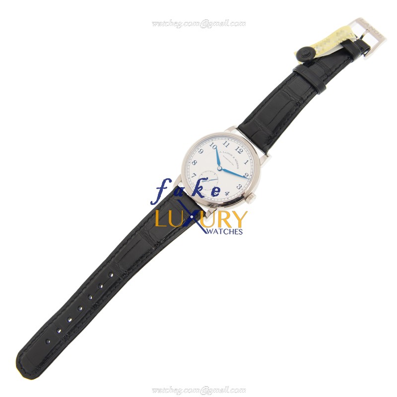 A Lange & Sohne 1815 Chronograph 235.026 - 18kt White Gold - Automatic - White Dial - Image 2