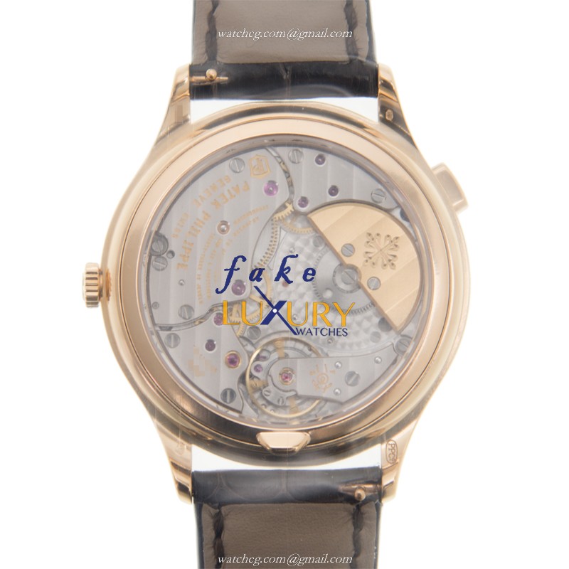 Patek Philippe 7130R-011 Replica Watch, White Dial, Rose Gold & Diamonds Case, Automatic - Image 3