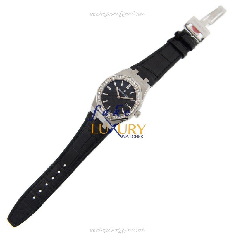 Audemars Piguet Royal Oak 67651ST.ZZ.D002CR.01 Replica Watch With Quartz Movement, Black Dial - Image 2