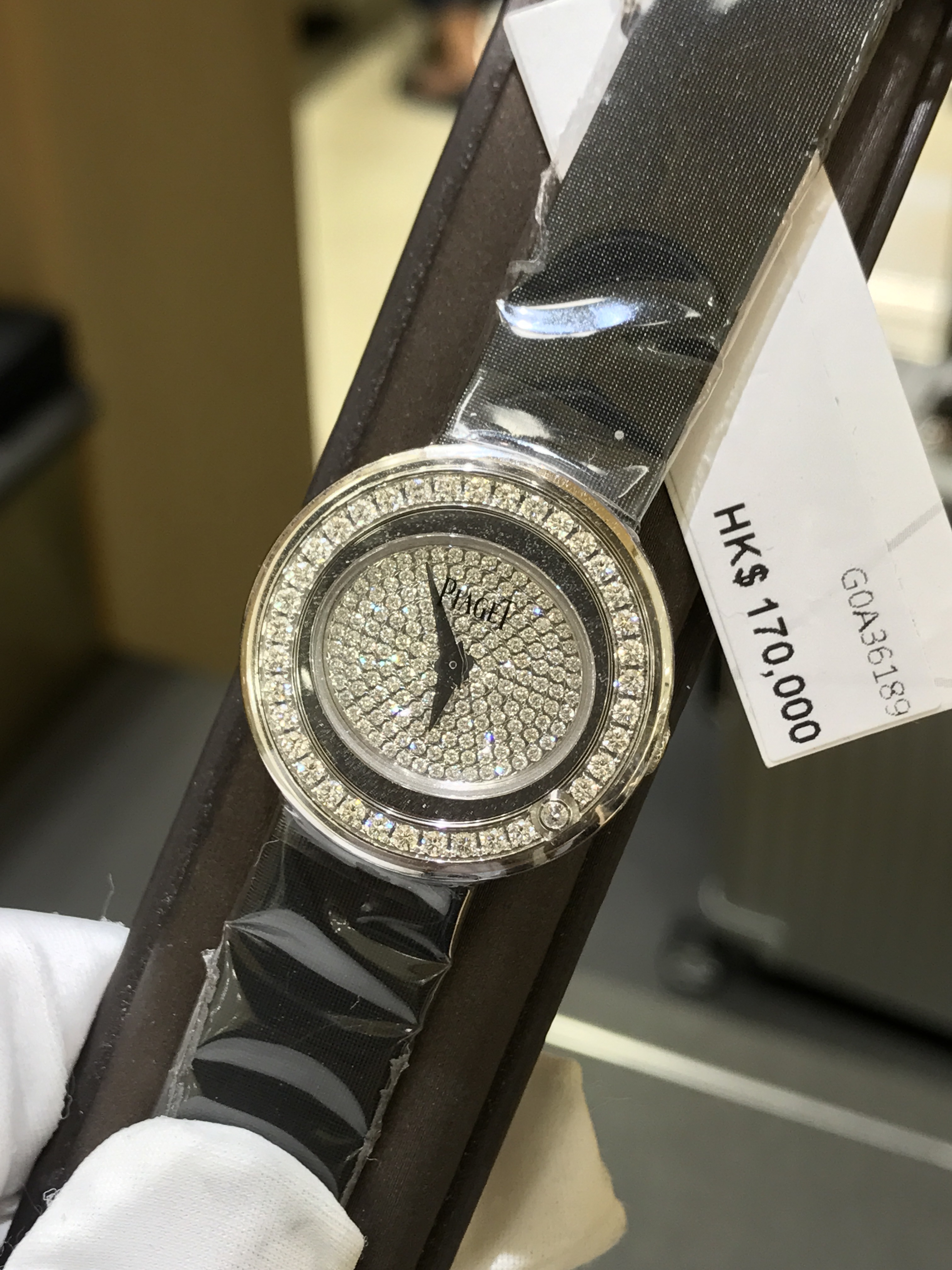Piaget G0A36189 Replica Watch, Silver Dial, 18kt White Gold & Diamond Case, Quartz - Image 5