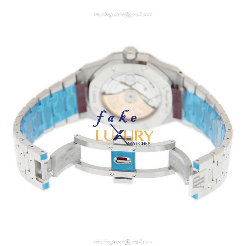 Audemars Piguet Royal Oak 15451ST.ZZ.1256ST.03 Automatic Blue Dial Stainless Steel Diamonds Replica - Image 5