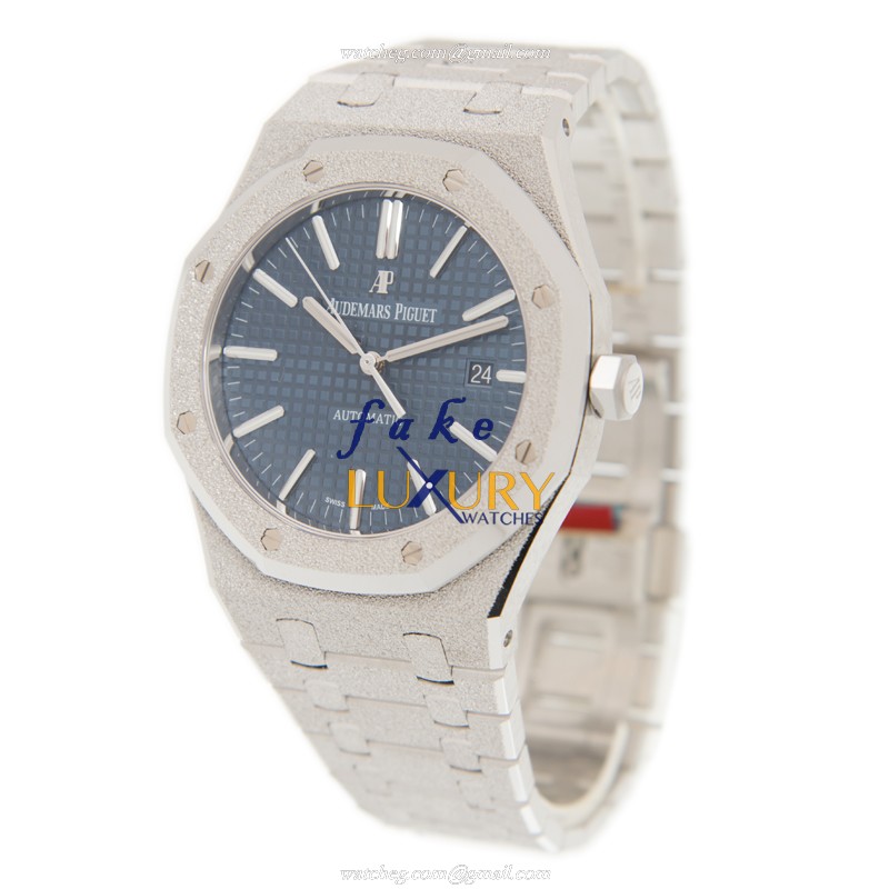 Audemars Piguet Royal Oak 15410BC.GG.1224BC.01 Replica Watch, Automatic, Blue Dial, White Gold - Image 3