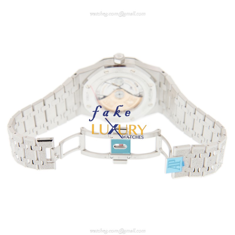 Audemars Piguet Royal Oak 15410BC.GG.1224BC.01 Replica Watch, Automatic, Blue Dial, White Gold - Image 5