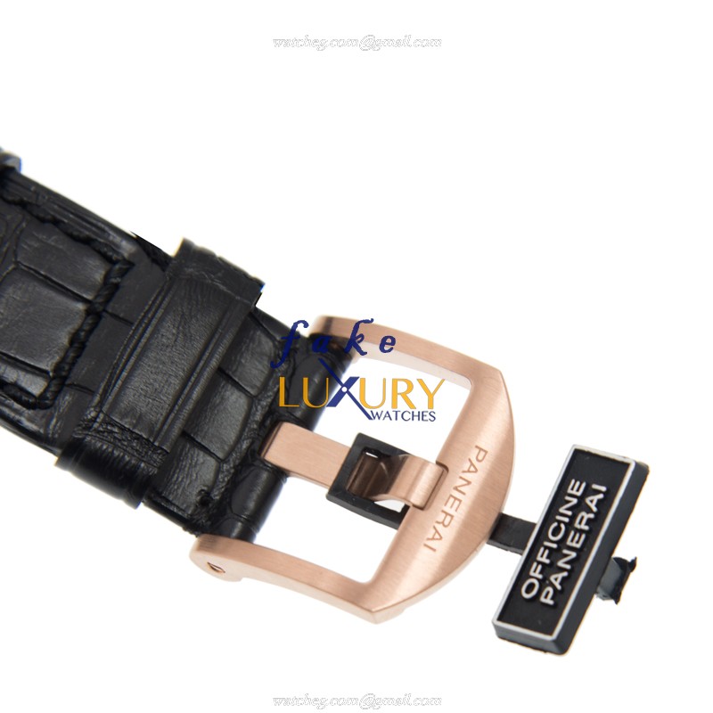 Panerai PAM00684 Luminor 18kt Rose Gold Automatic Black Dial Replica Watch - Image 4