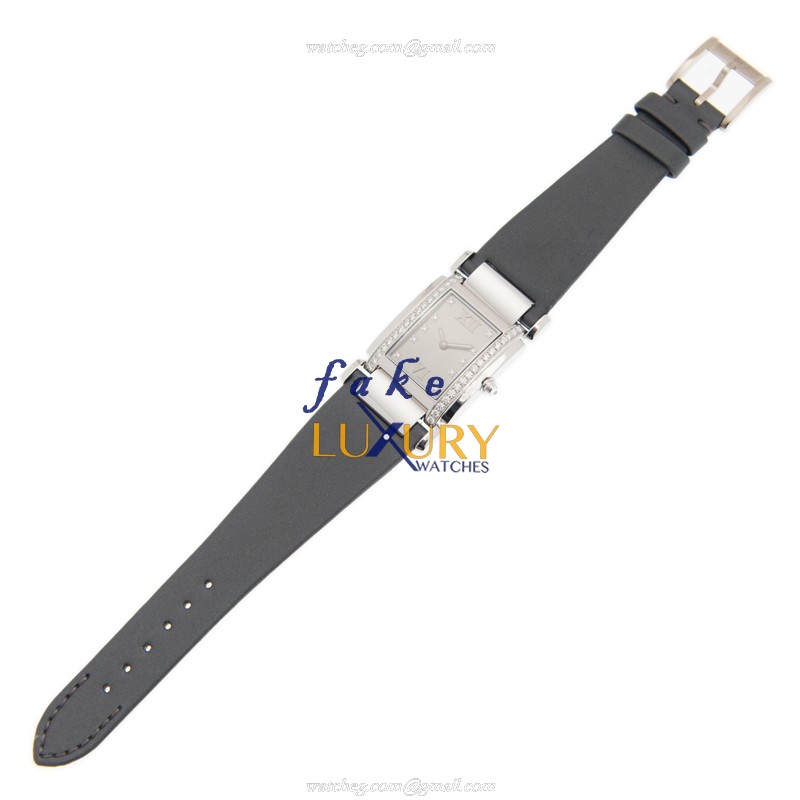 Patek Philippe 4920G-001 Replica Watch, Gray Dial, 18kt White Gold Case, Quartz Movement - Image 2