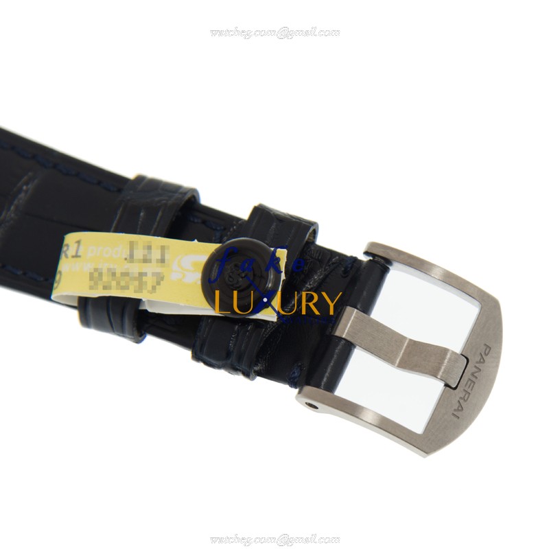 Panerai PAM00728 LUMINOR Manual Wind Titanium Replica Watch, Blue Dial, Alligator Strap - Image 4