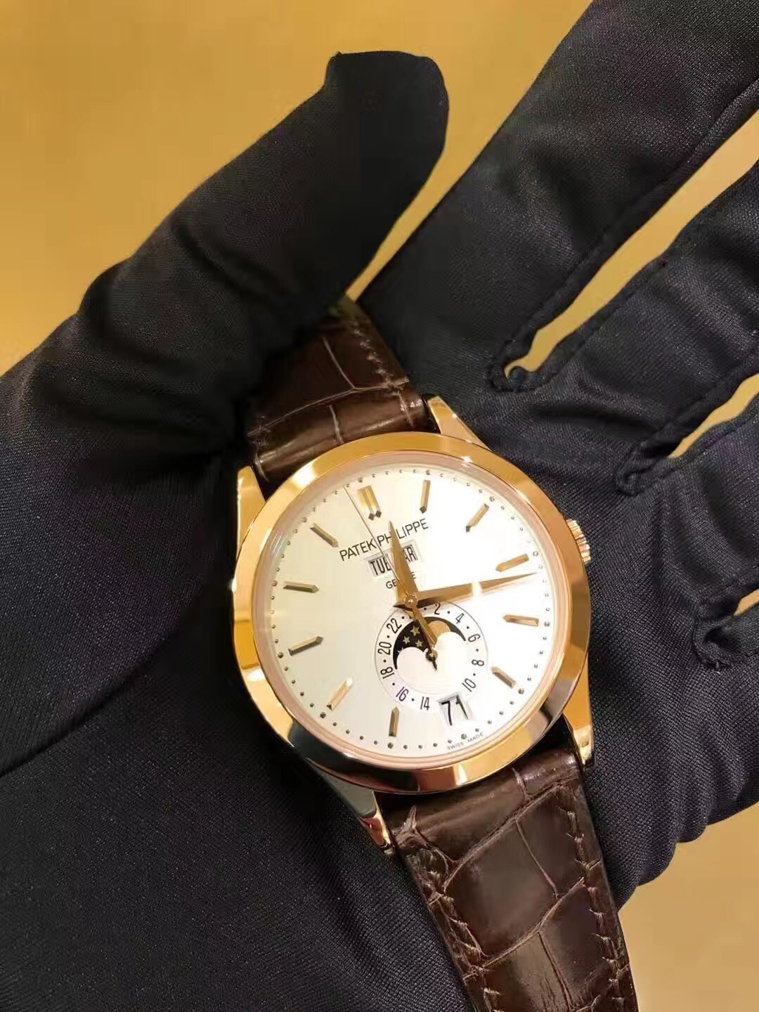 Patek Philippe 5396R-011 Replica Watch Automatic Movement White Dial 18kt Rose Gold Case Brown - Image 5