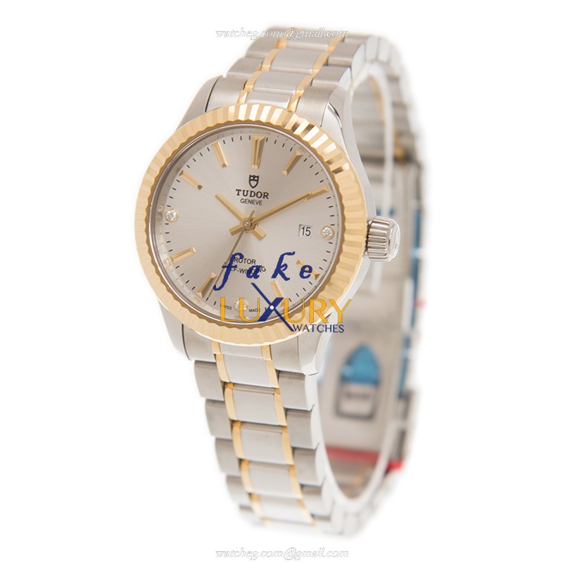 - Tudor 12113-65013-369DI-SV Replica Watch - Automatic - Silver Dial - 18kt Gold & Steel Case - Image 3