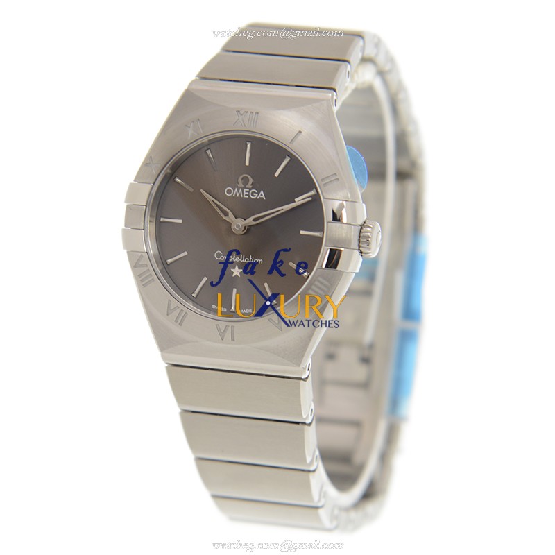 Omega 131.10.28.60.06.001 Quartz Stainless Steel Replica Watch - Gray Dial, Silver Strap - Image 3