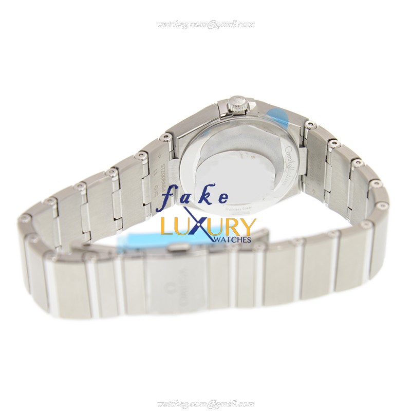 Omega 131.10.28.60.06.001 Quartz Stainless Steel Replica Watch - Gray Dial, Silver Strap - Image 4