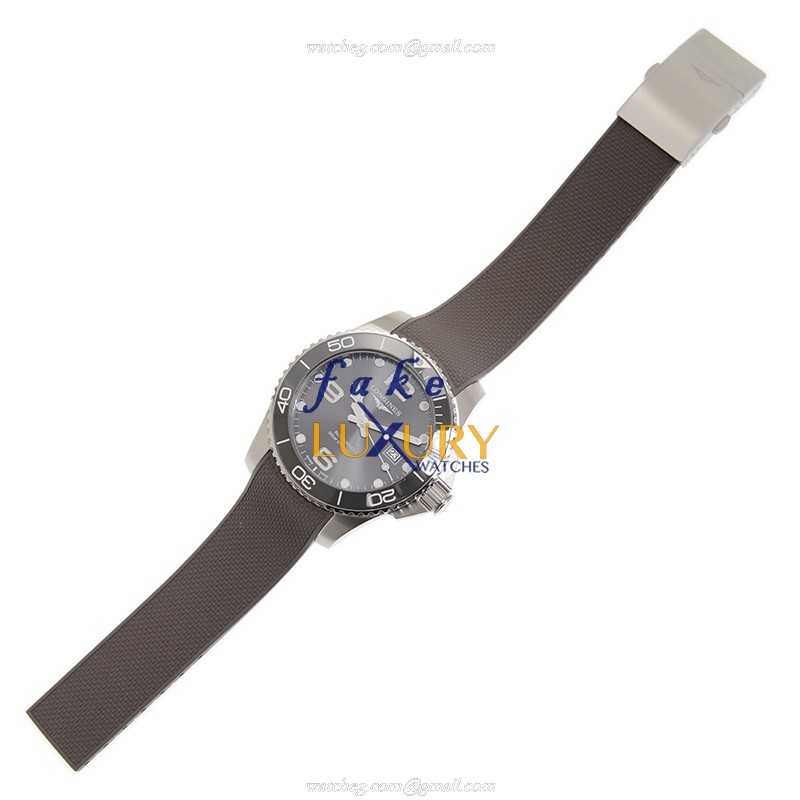 Longines Conquest L3.782.4.76.9 - Replica Watch - Automatic - Gray Dial - Rubber Strap - Steel Case - Image 2