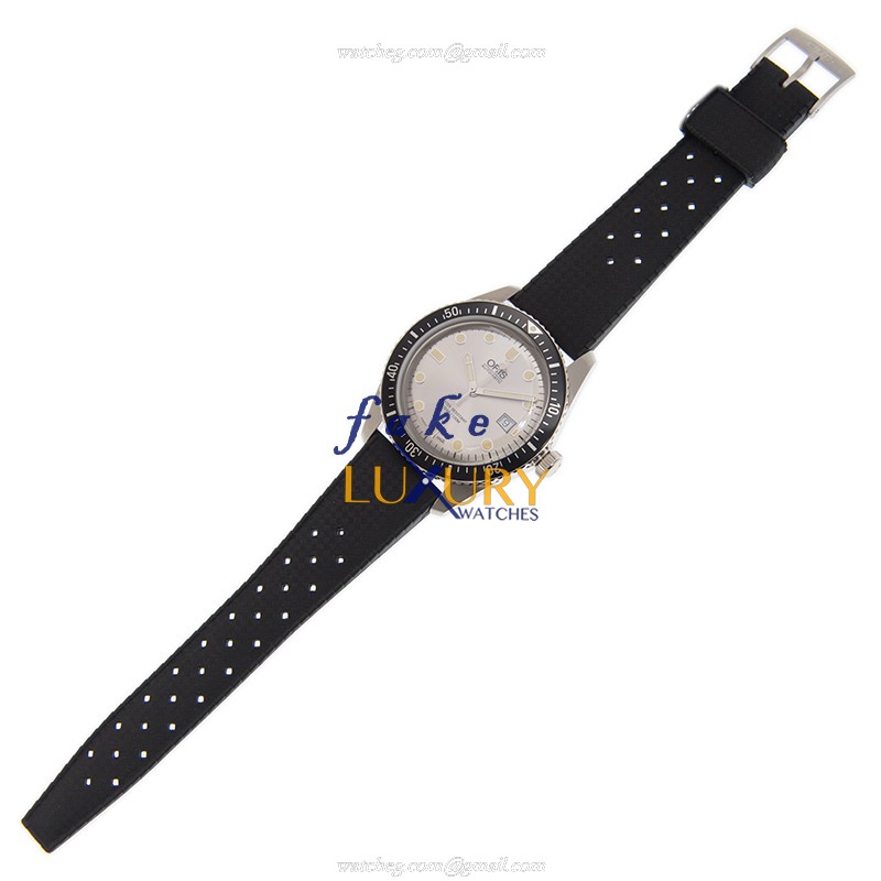 Oris 733 7720 4051 4 21 18 DIVERS Automatic Silver Dial Black Rubber Strap Replica Watch - Image 2