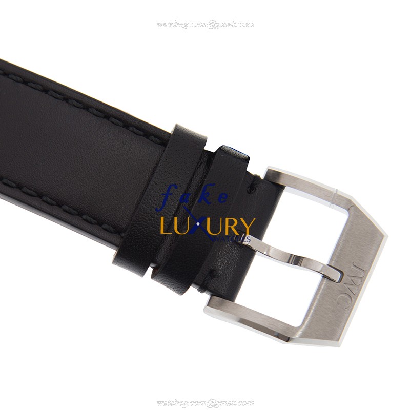 IWC IW327012 PILOTS Automatic - Replica Watch - White Dial Black Cowhide Strap - Steel Case 40mm - Image 4