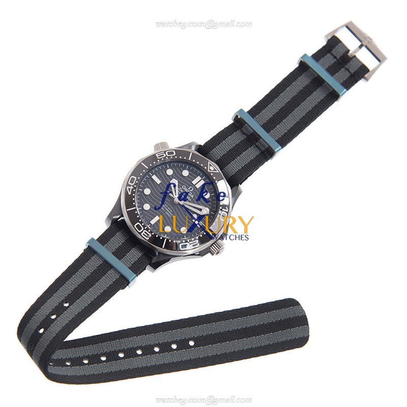 Omega 210.92.44.20.01.002 Seamaster Replica Watch, Black Dial, Ceramic Case, Automatic - Image 2