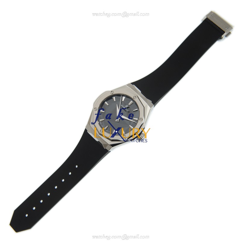 Hublot Classic Fusion Replica Watch 550.NS.1800.RX.ORL19 Automatic Titanium 40mm Black Dial Rubber - Image 2