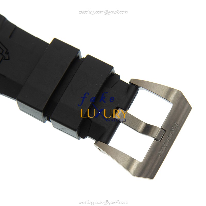 Panerai PAM01305 LUMINOR Titanium Automatic Replica Watch, Black Dial & Rubber Strap - Image 4