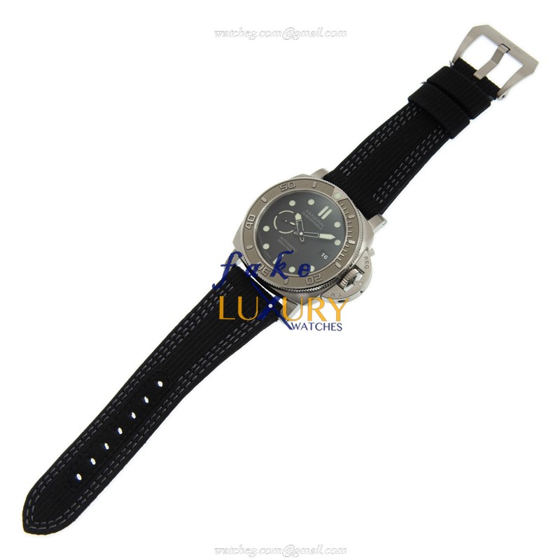 Panerai PAM00984 Divers Automatic Stainless Steel Replica Watch, Swiss Movement, Black Dial - Image 2