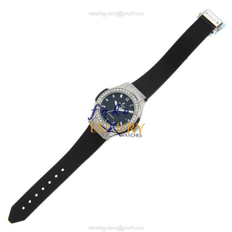 Hublot 582.NX.1170.RX.1204 CLASSIC FUSION Automatic Titanium & Diamond Replica Watch - Image 2