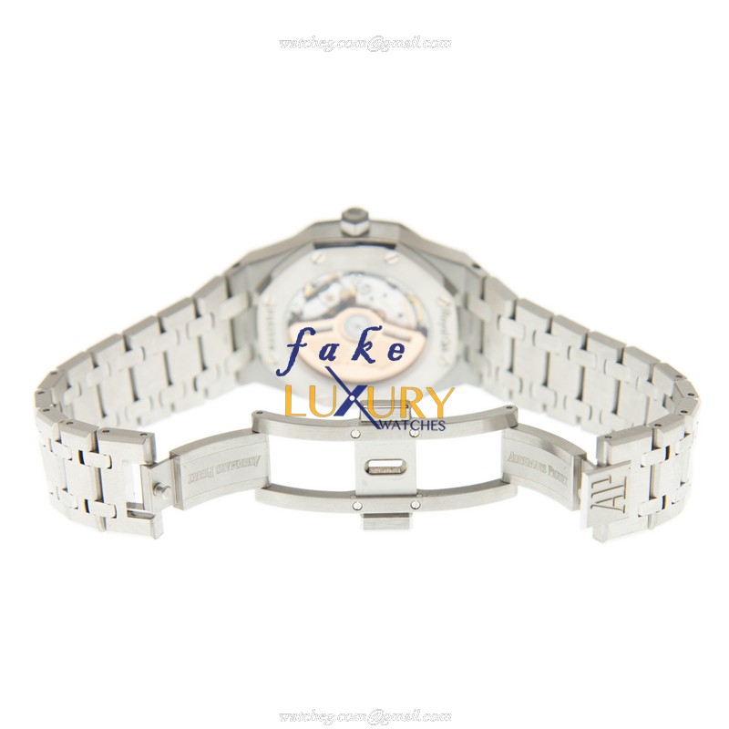 Audemars Piguet Royal Oak 77351ST.ZZ.1261ST.01 Automatic Blue Dial Stainless Steel & Diamonds - Image 5