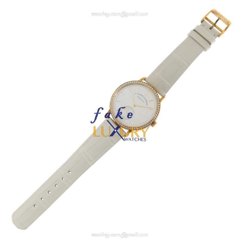 A Lange & Sohne 840.021 SAXONIA Automatic Replica Watch, White Mother of Pearl Dial, 18kt Gold - Image 2
