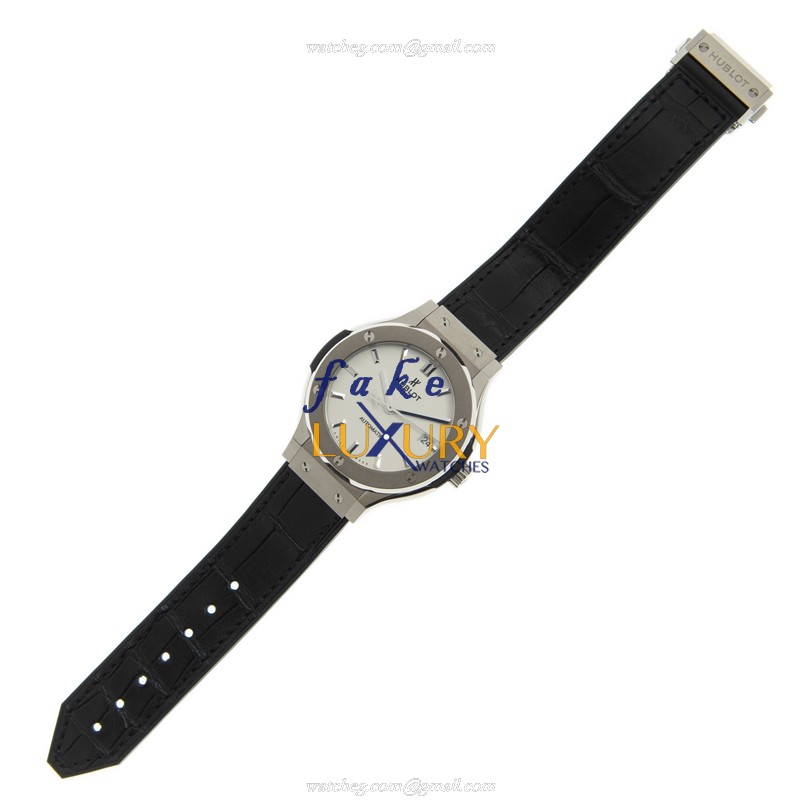 Hublot 565.NX.2611.LR Classic Fusion Auto, Stainless Steel Case, Blue Dial, Alligator Strap - Image 2