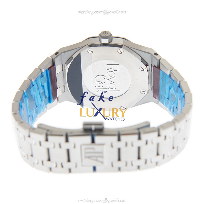 Audemars Piguet Royal Oak 67651ST.ZZ.1261ST.01 Quartz Stainless Steel Diamonds Silver Dial Replica - Image 4
