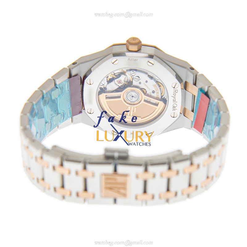Audemars Piguet Royal Oak Replica Watch 77350SR.OO.1261SR.01 with Silver Dial on - Image 4
