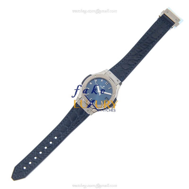 Hublot 581.NX.7170.LR Classic Fusion Quartz Titanium - Blue Dial - Alligator Strap Replica Watch - Image 2