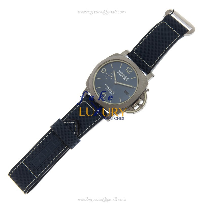 Panerai PAM01117 LUMINOR MARINA - AUTO - TITANIUM - SKINNY-STRAP - DIAL: BLUE - CLASP: FOLDING Watch - Image 2