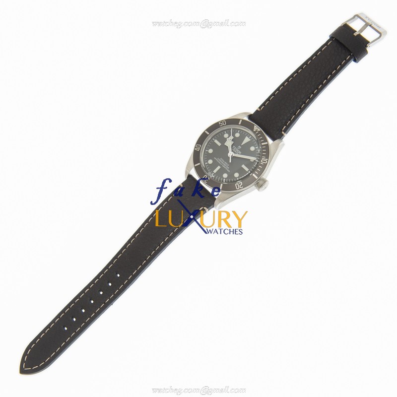 Tudor 79010SG Black Bay 1958 Automatic Silver Case Replica Watch with Brown Leather Strap - Image 2