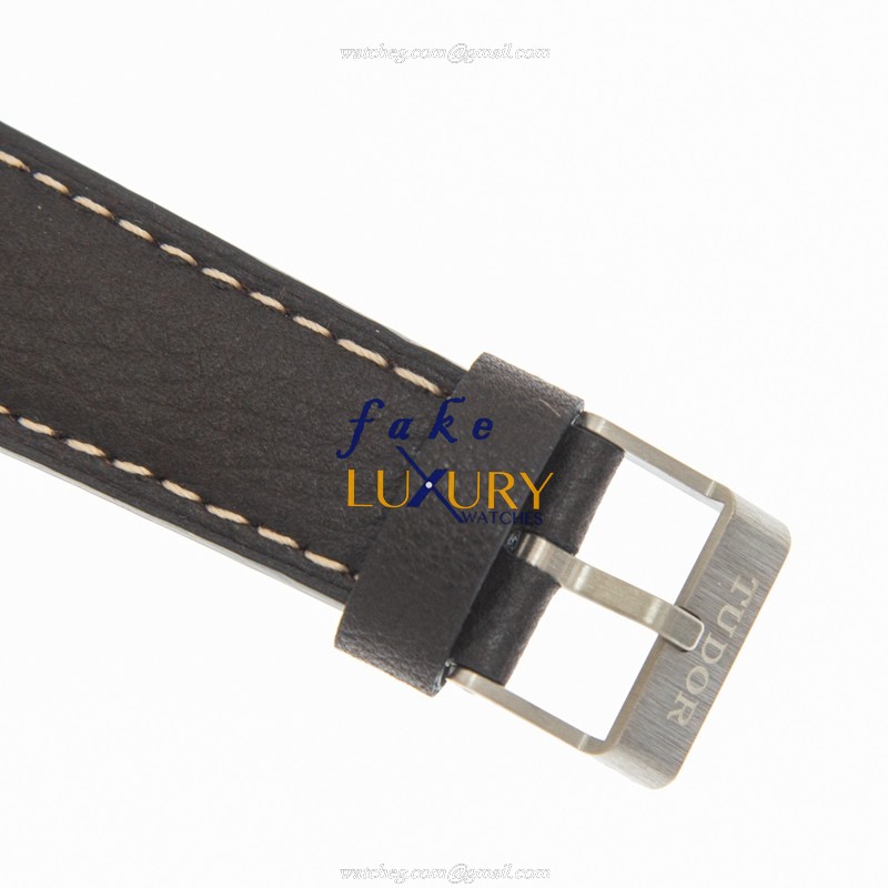 Tudor 79010SG Black Bay 1958 Automatic Silver Case Replica Watch with Brown Leather Strap - Image 4