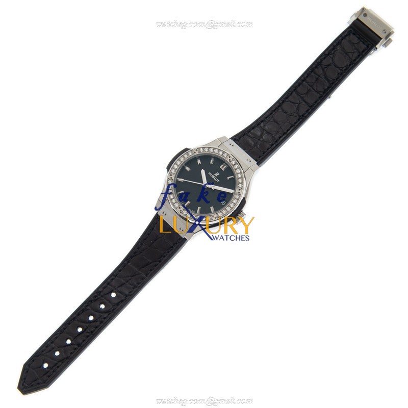 Hublot 581.NX.1171.LR.1104 Classic Fusion Quartz Titanium & Diamond Replica Watch - Image 2