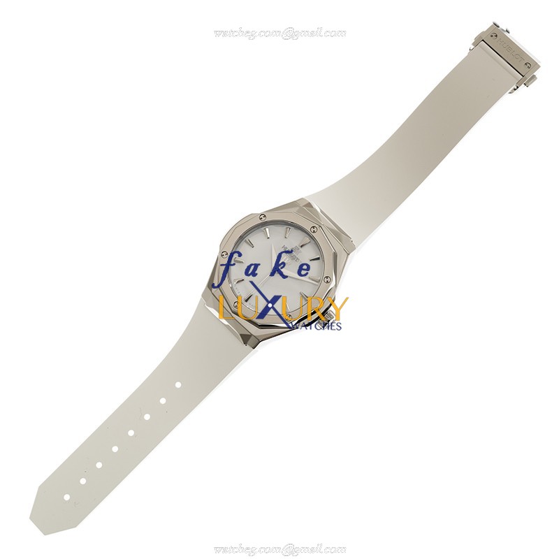 Hublot 550.NS.2200.RW.ORL20 Automatic Titanium Replica Watch - White Dial & Rubber Strap - 42H - Image 2
