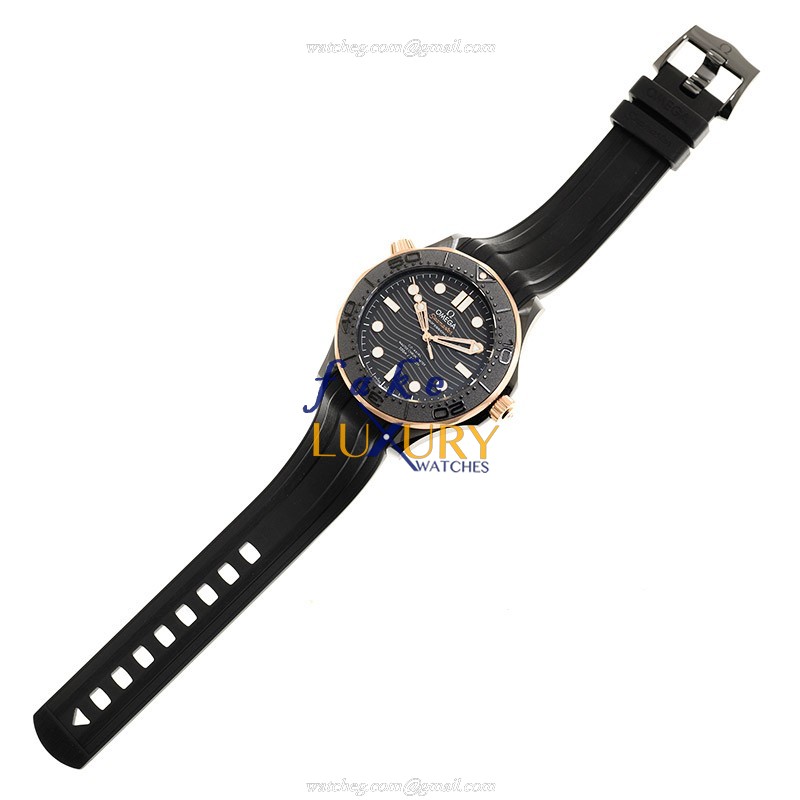 Omega 210.62.44.20.01.001 Seamaster Replica Watch Automatic Black Dial Ceramic Case Rubber Strap - Image 2