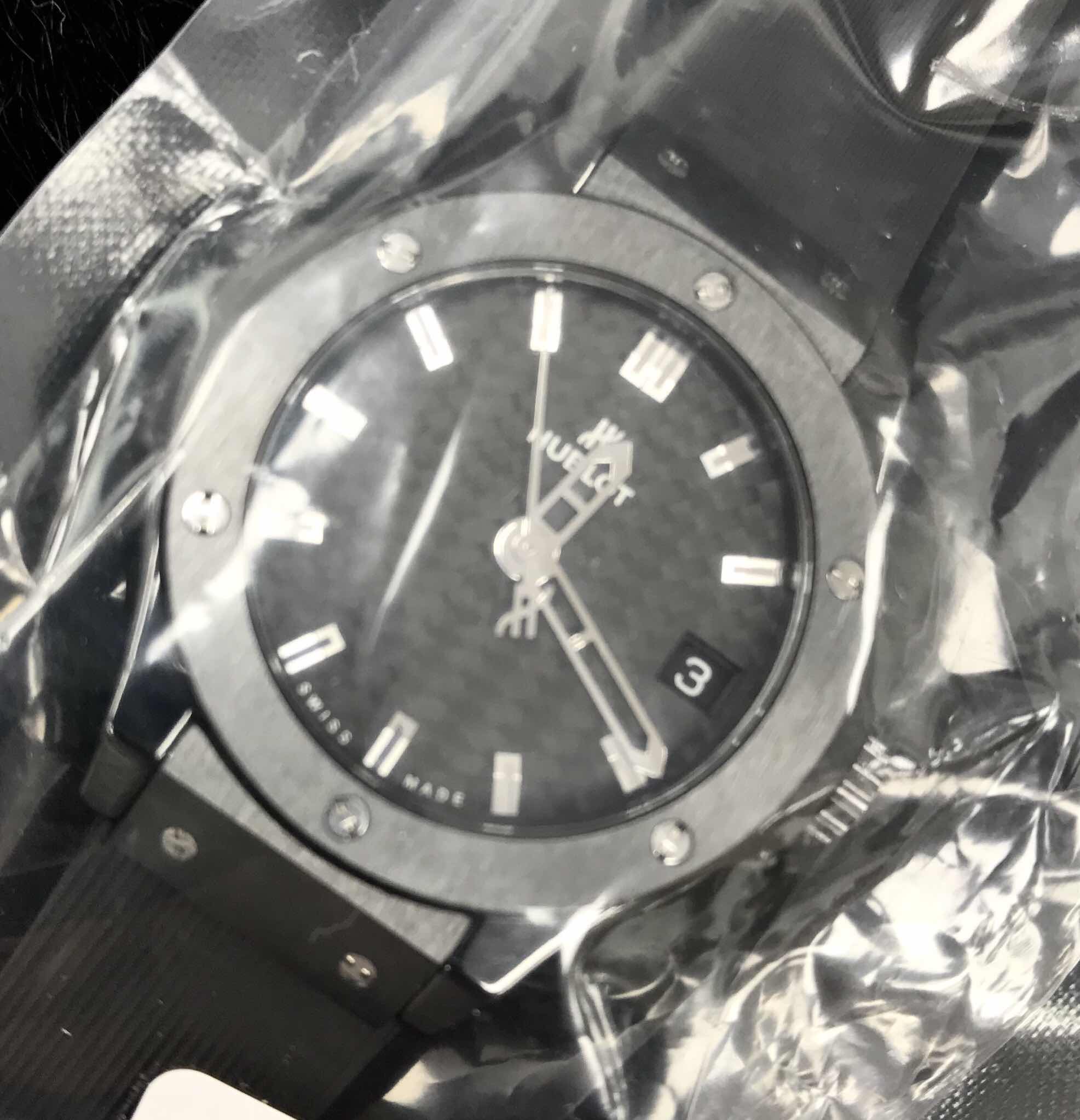 Hublot 581.CM.1770.RX CLASSIC FUSION - Automatic - Ceramic Case - Black Dial - Rubber Strap - Image 5