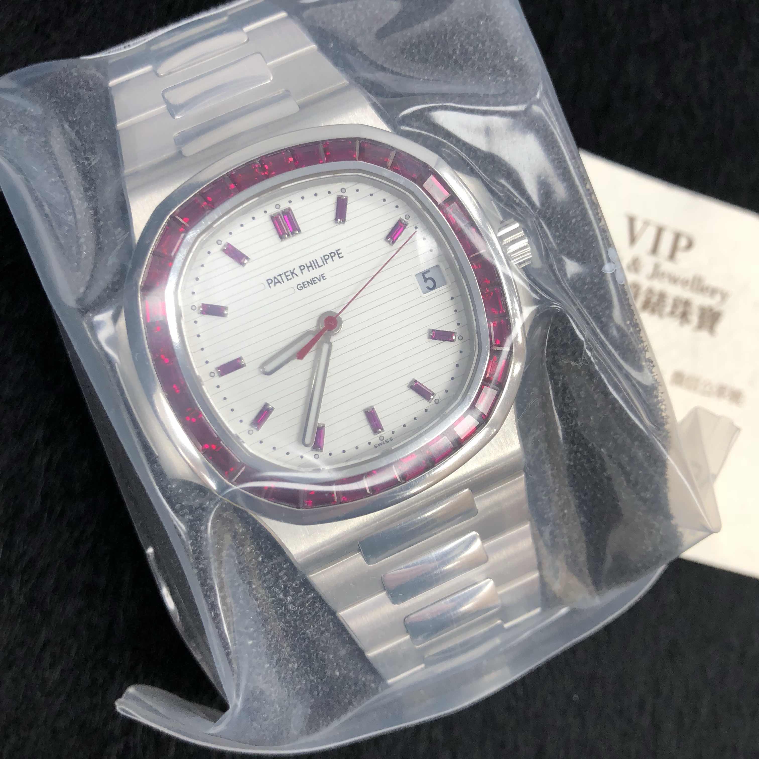 Patek Philippe 5711/112P-010 Nautilus Replica Watch, Automatic Platinum Case, White Dial - Image 5