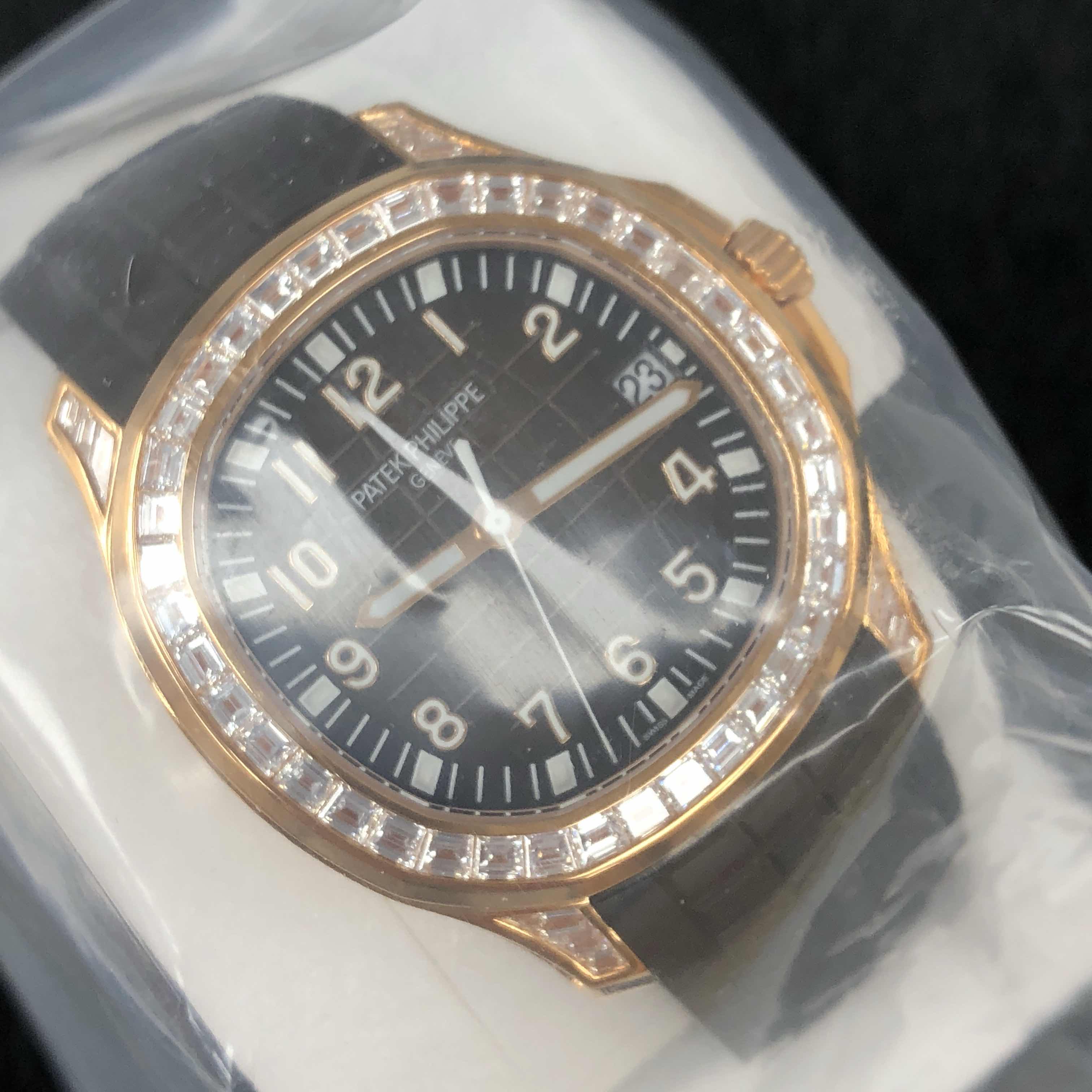 Patek Philippe 5167/300R-010 Aquanaut Automatic 18kt Rose Gold Diamonds Black Dial Rubber Replica - Image 4