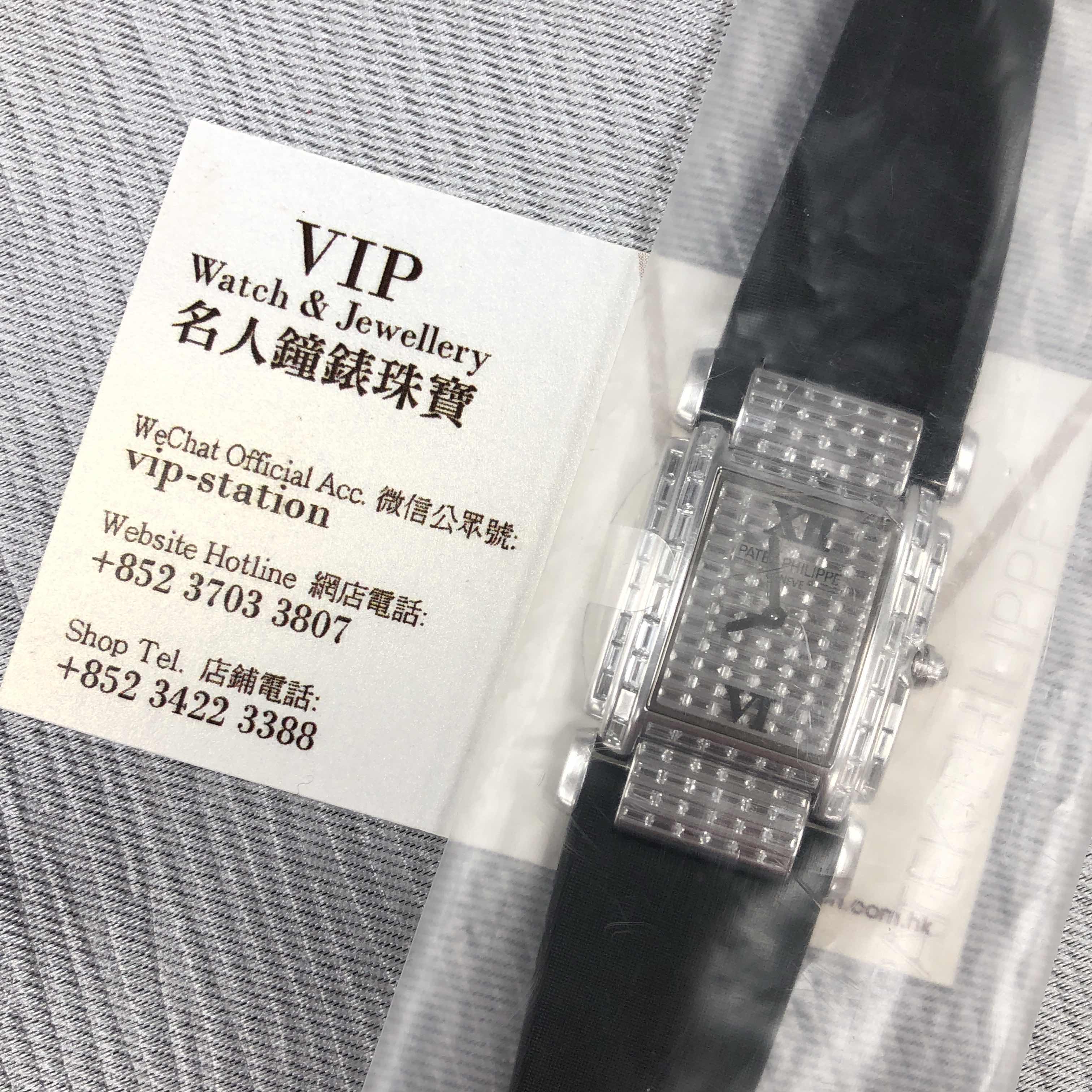 Patek Philippe 4911G-001 Replica Watch Silver Dial Quartz Movement 18kt White Gold Diamond Case - Image 4